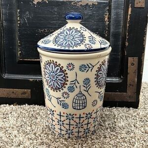 Ceramic hand painted Talavera-Floral Design jar